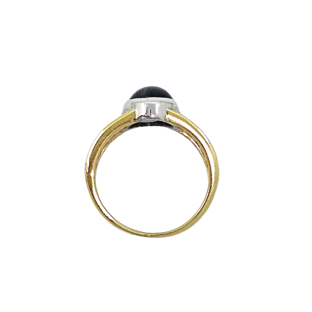 18ct Yellow Gold Cabochon Sapphire & Diamond Ring