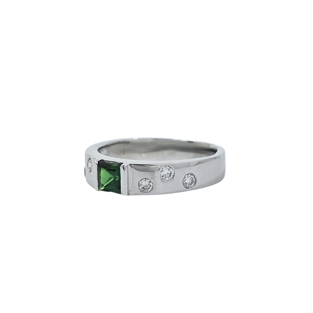 14ct White Gold Tzavorite & Diamond Ring