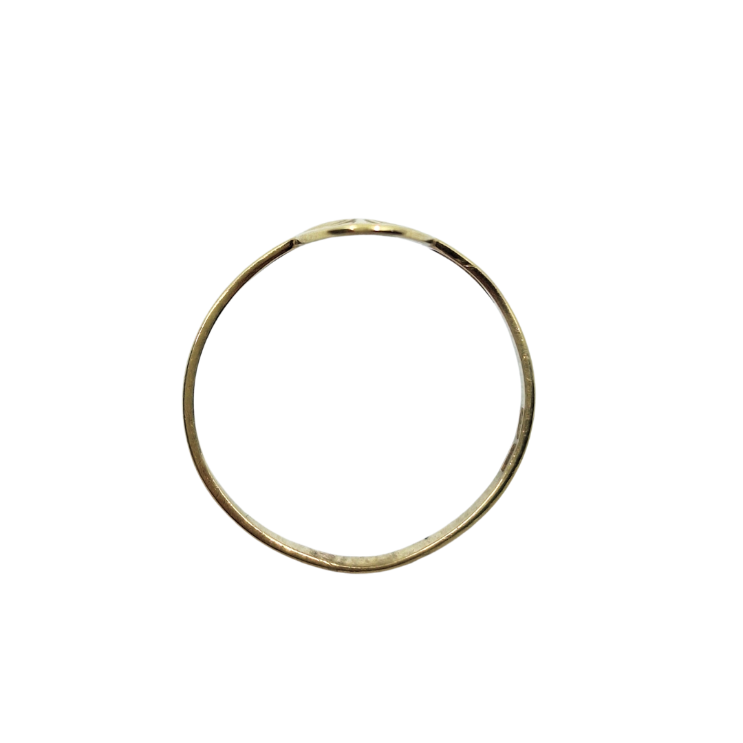 14ct Yellow Gold Oval Engraved Ring
