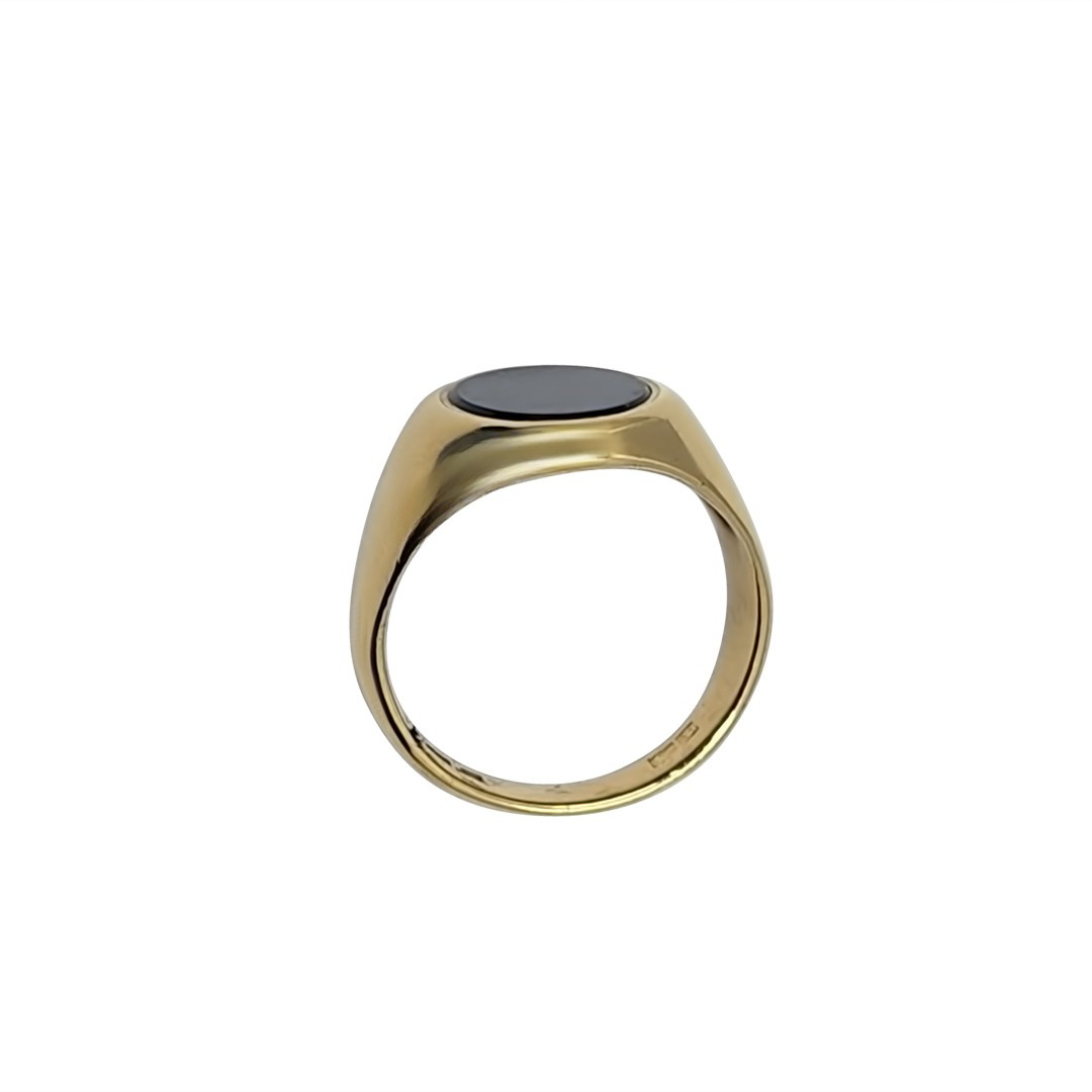 18ct Yellow Gold Onyx Signet Ring