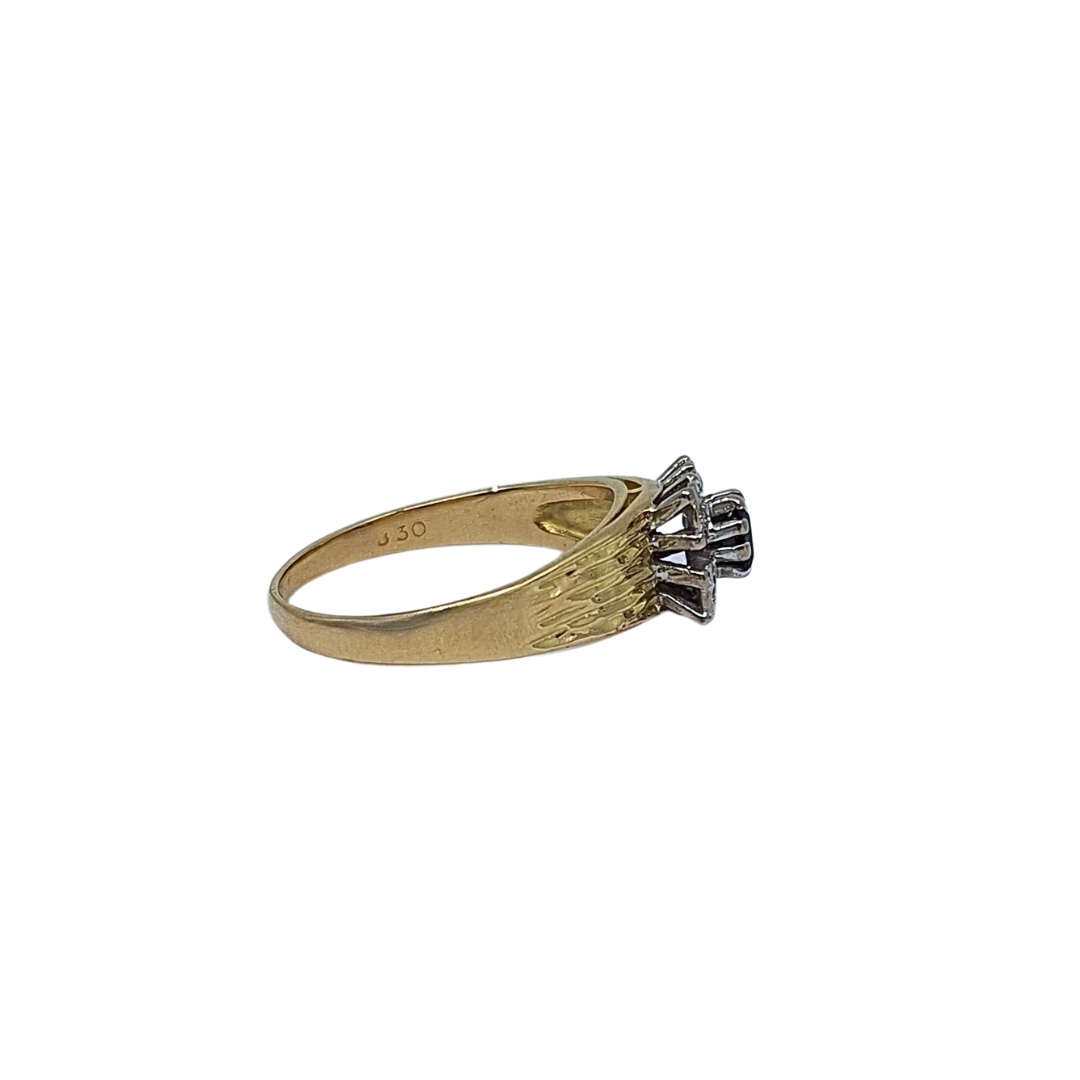 18ct Yellow Gold Sapphire & Diamond Ring