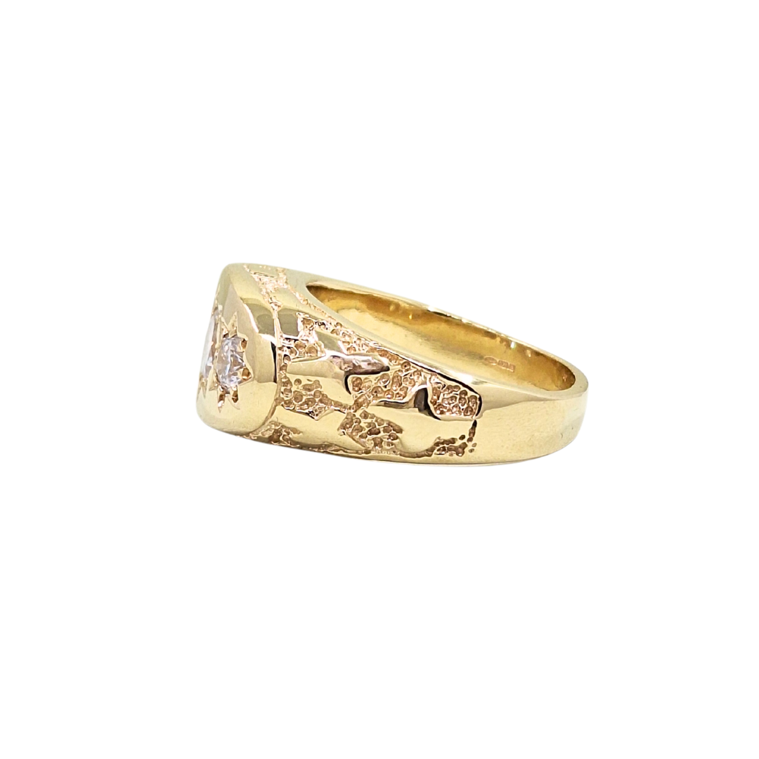 9ct Yellow Gold Cubic Zirconia Gents 3 Stone Ring