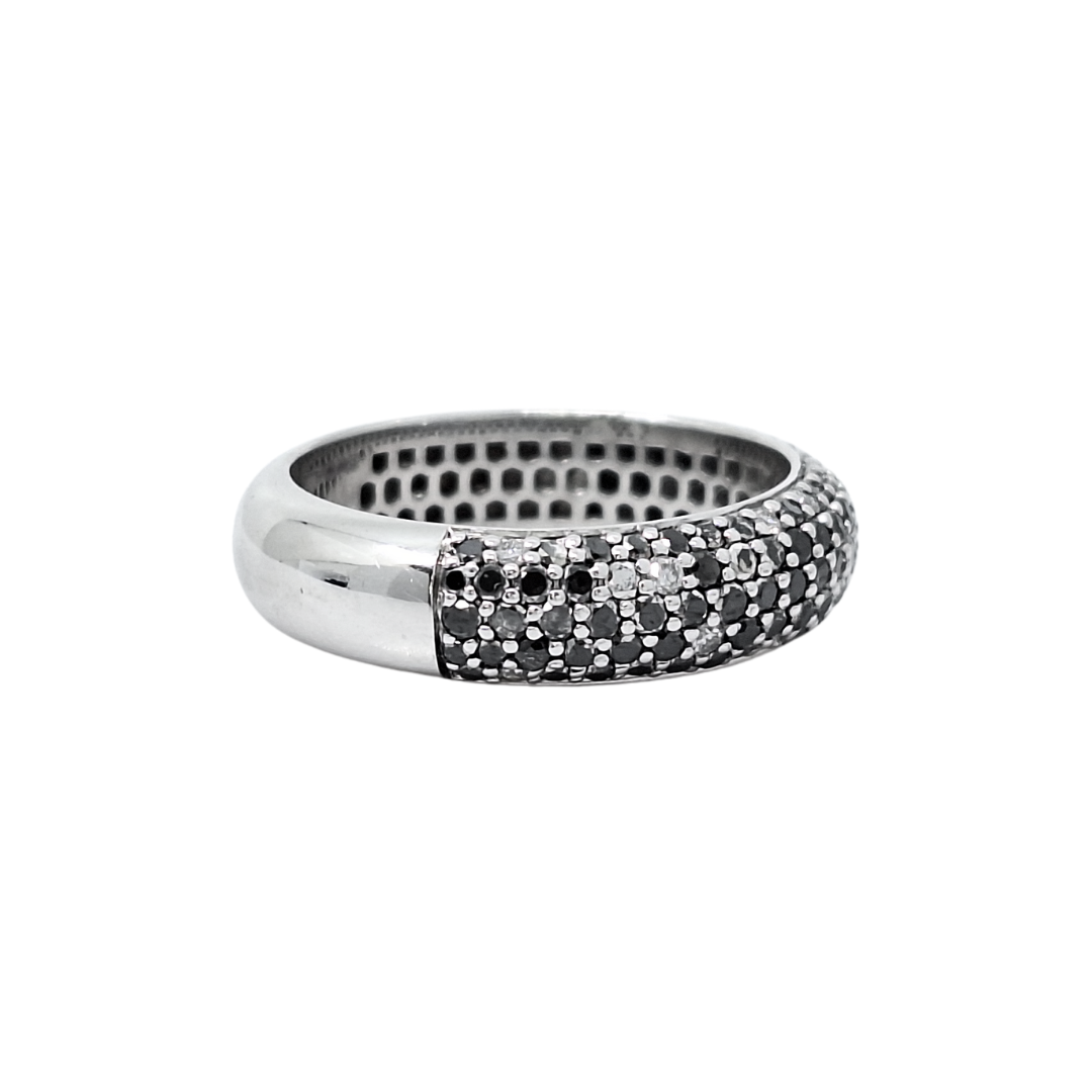 18ct White Gold Black & White Diamond Band Ring