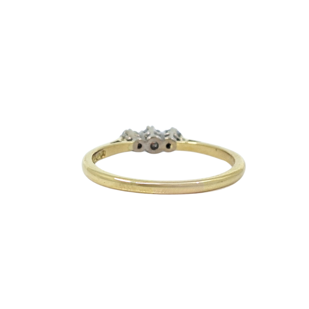 18ct Yellow Gold Three Stone Diamond Ring 0.25ct