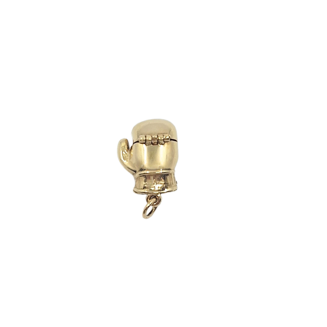 9ct Yellow Gold Boxing Glove Pendant