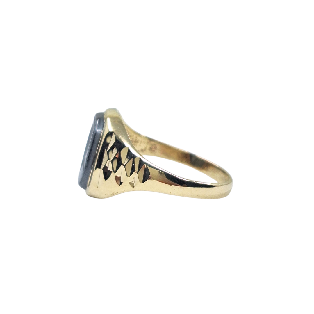 9ct Yellow Gold Haematite Signet Ring