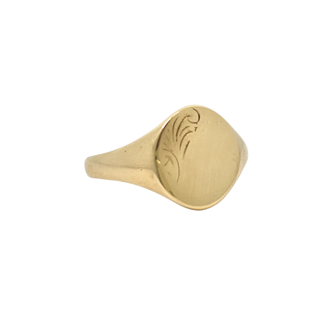 9ct Yellow Gold Part Engraved Signet Ring