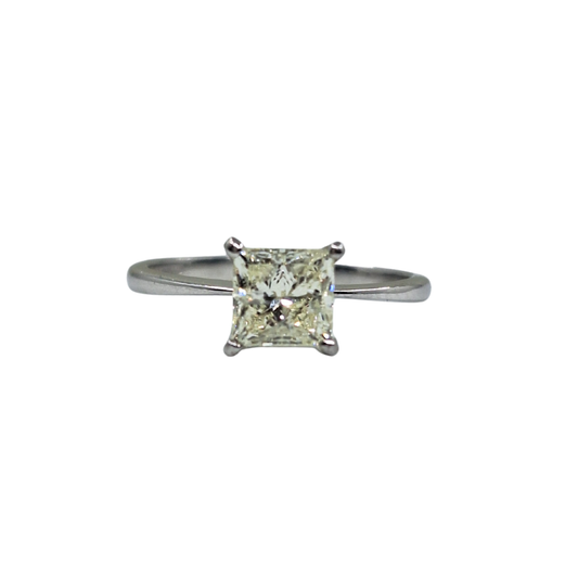 18ct White Gold Princess Cut Diamond Solitaire Ring