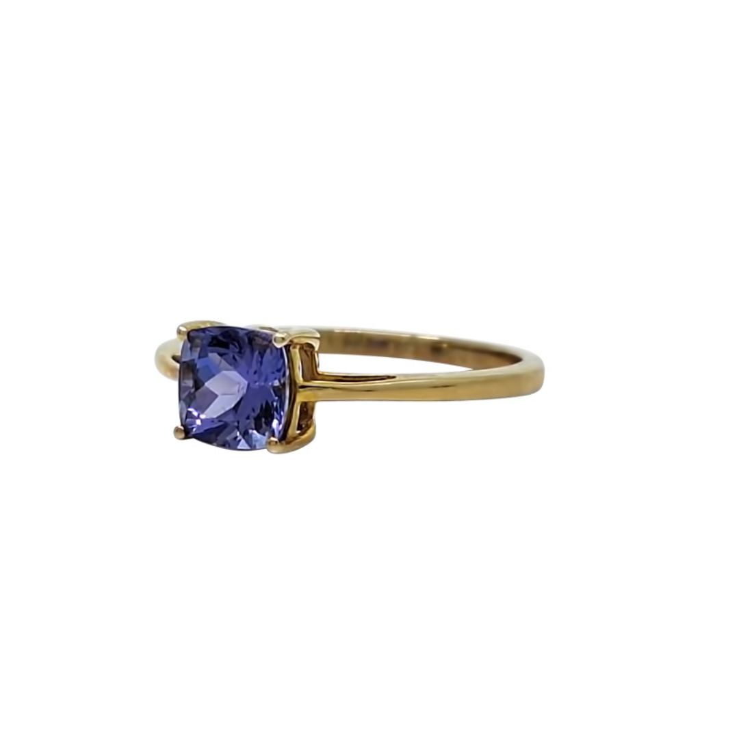 9ct Yellow Gold Tanzanite Solitaire Ring