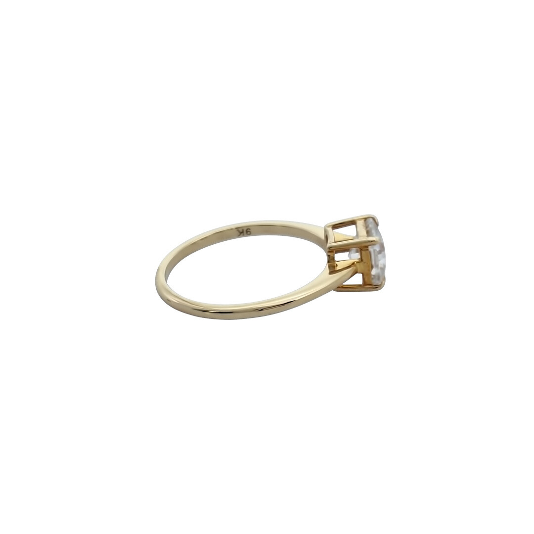 9ct Yellow Gold Singida Zircon Ring 1.70ct