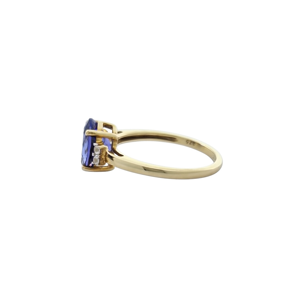 9ct Yellow Gold Tanzanite & Zircon Ring