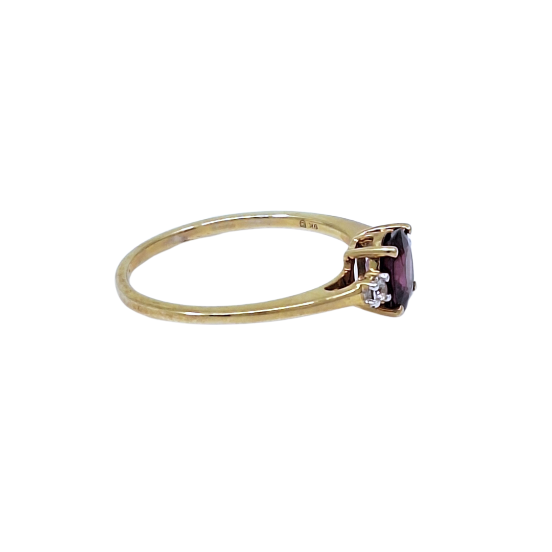 9ct Yellow Gold Comeria Garnet & Zircon Three Stone Ring 1.20ct