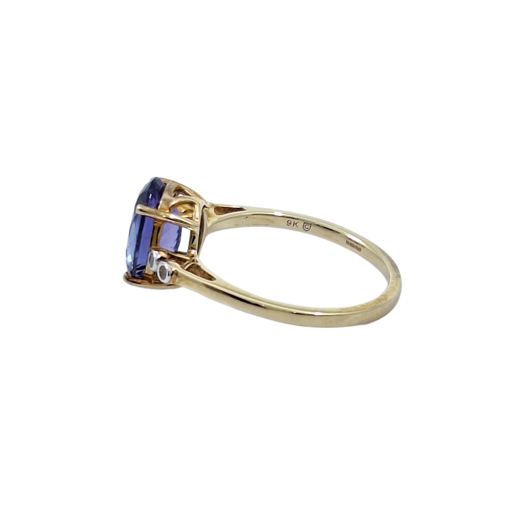 9ct Yellow Gold Tanzanite & Zircon Ring 2.60ct