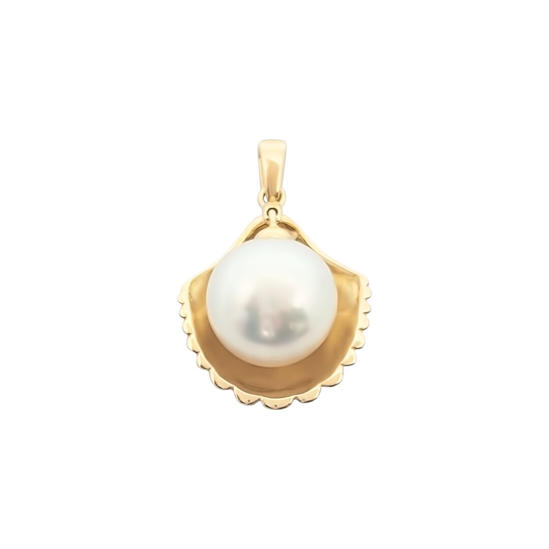 9ct Yellow Gold Cultured Pearl Shell Pendant