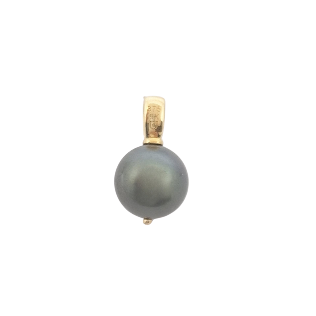 9ct Yellow Gold Cultured Pearl & Zircon Pendant