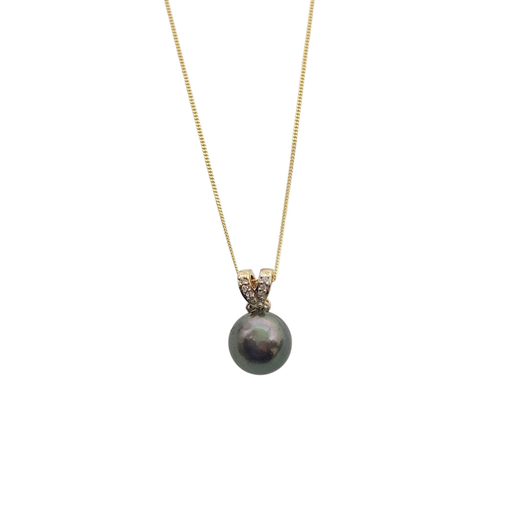 9ct Yellow Gold Tahitian Cultured Pearl & Zircon Pendant