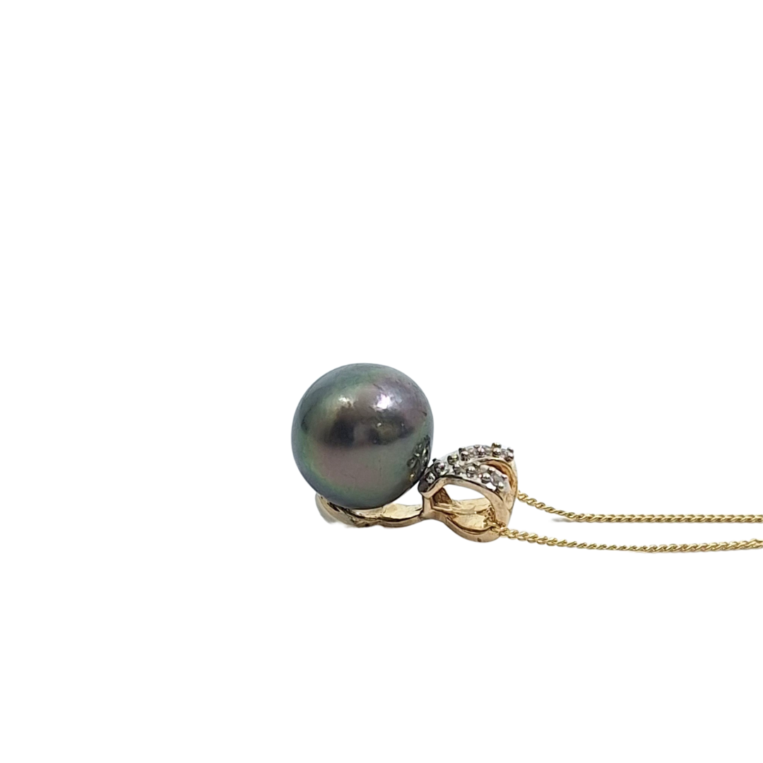 9ct Yellow Gold Tahitian Cultured Pearl & Zircon Pendant