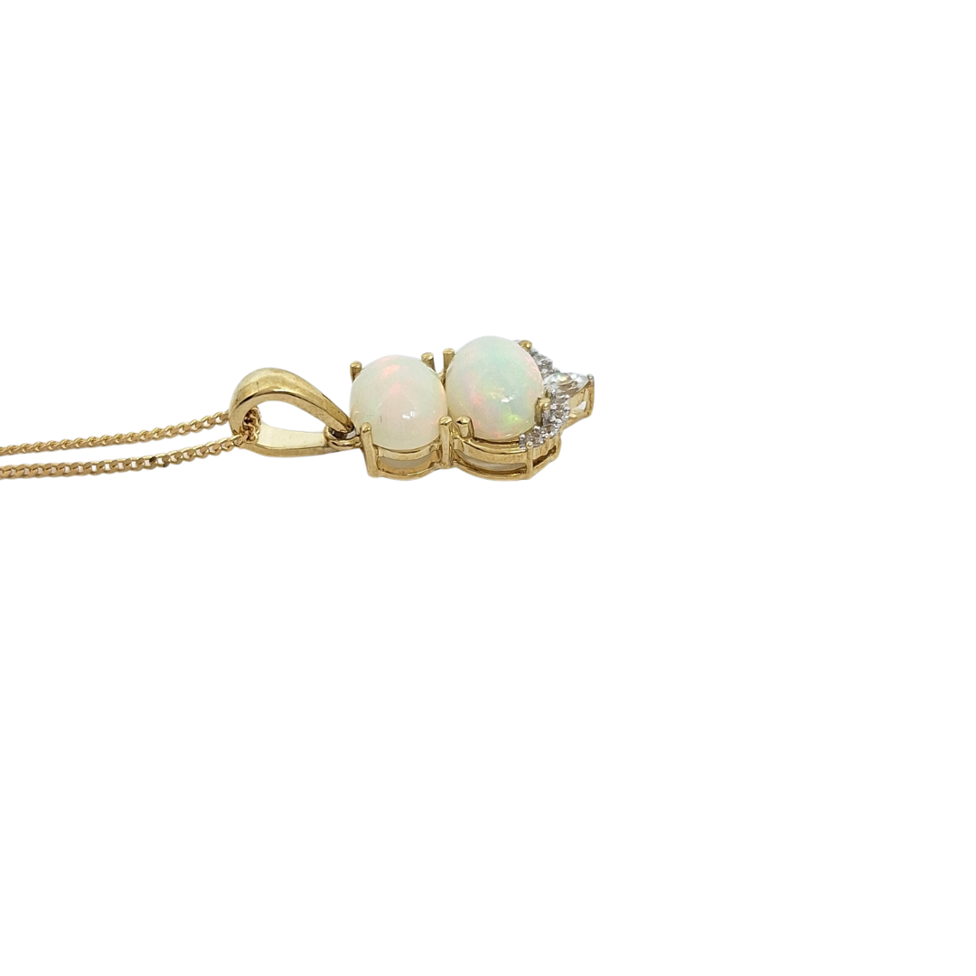 9ct Yellow Gold Opal & Zircon Pendant 1.63ct
