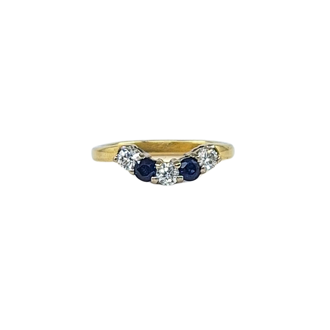 18ct Yellow Gold Sapphire & Diamond Ring