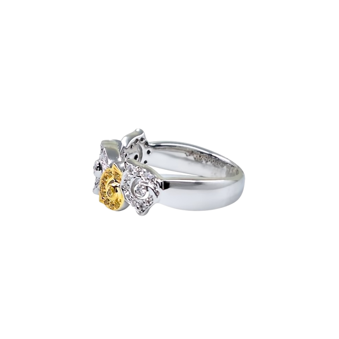 18ct 2 Colour Gold Diamond Flower Band Ring 0.25ct