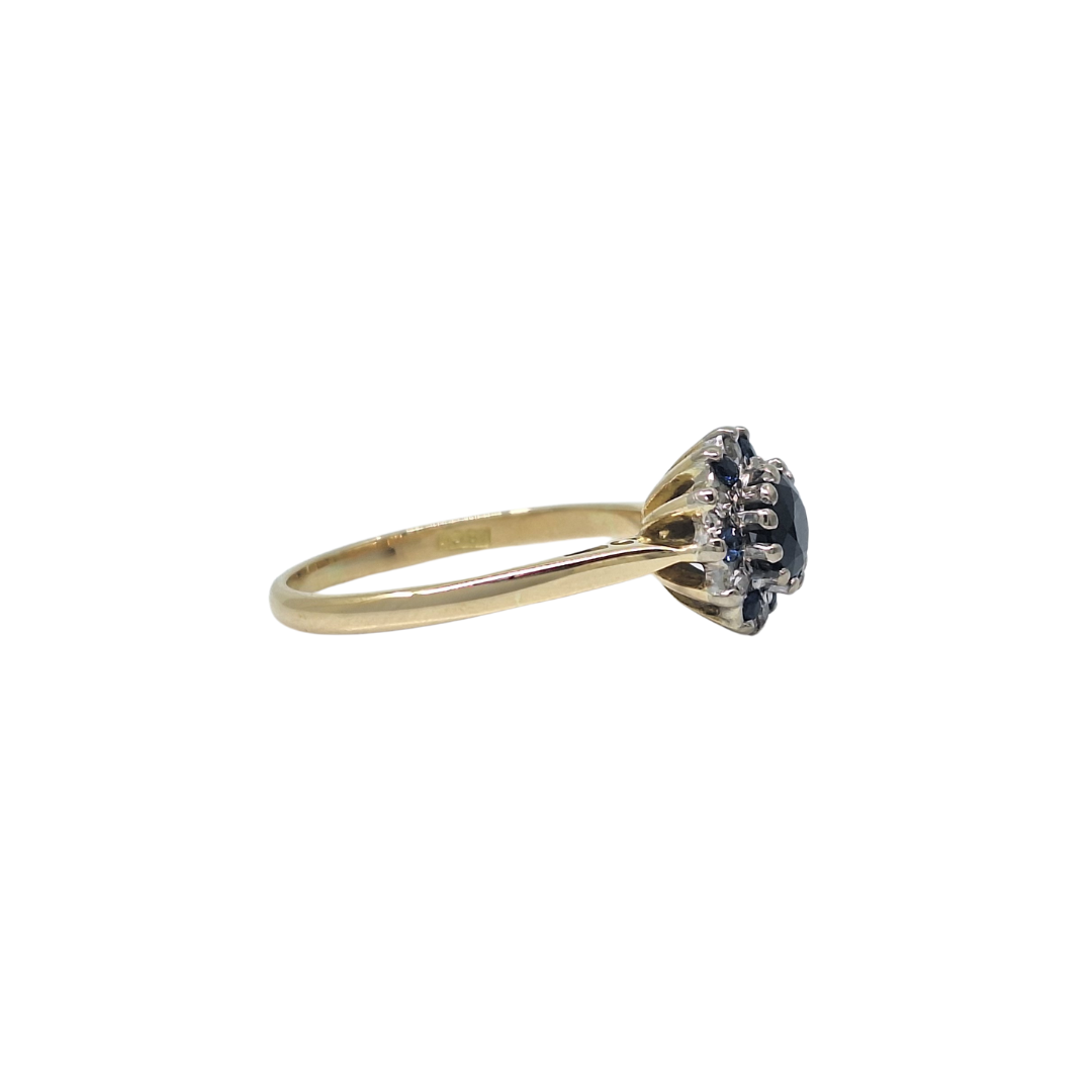 18ct Yellow Gold Sapphire & Diamond Ring