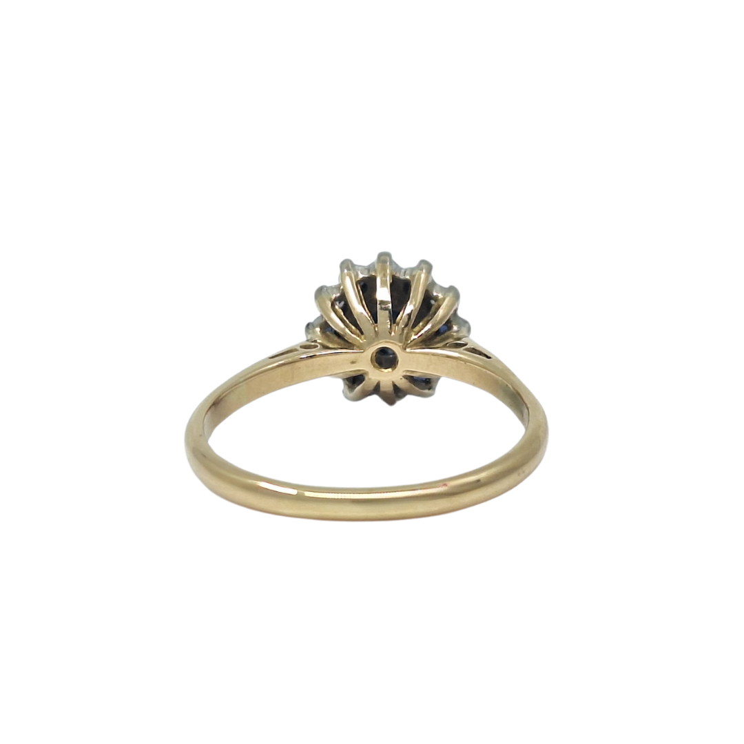 18ct Yellow Gold Sapphire & Diamond Ring