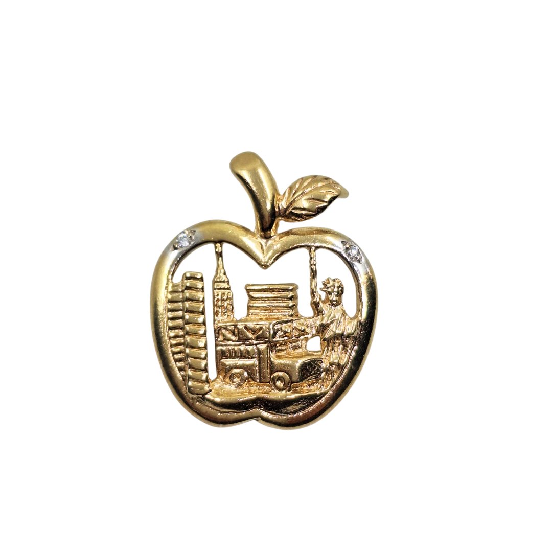 14ct Yellow Gold Big Apple New York Pendant