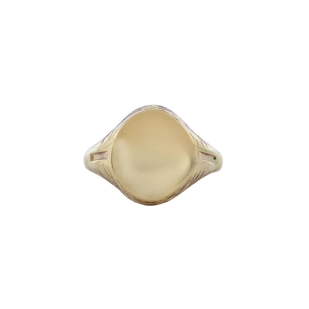9ct Yellow Gold Oval Signet Ring