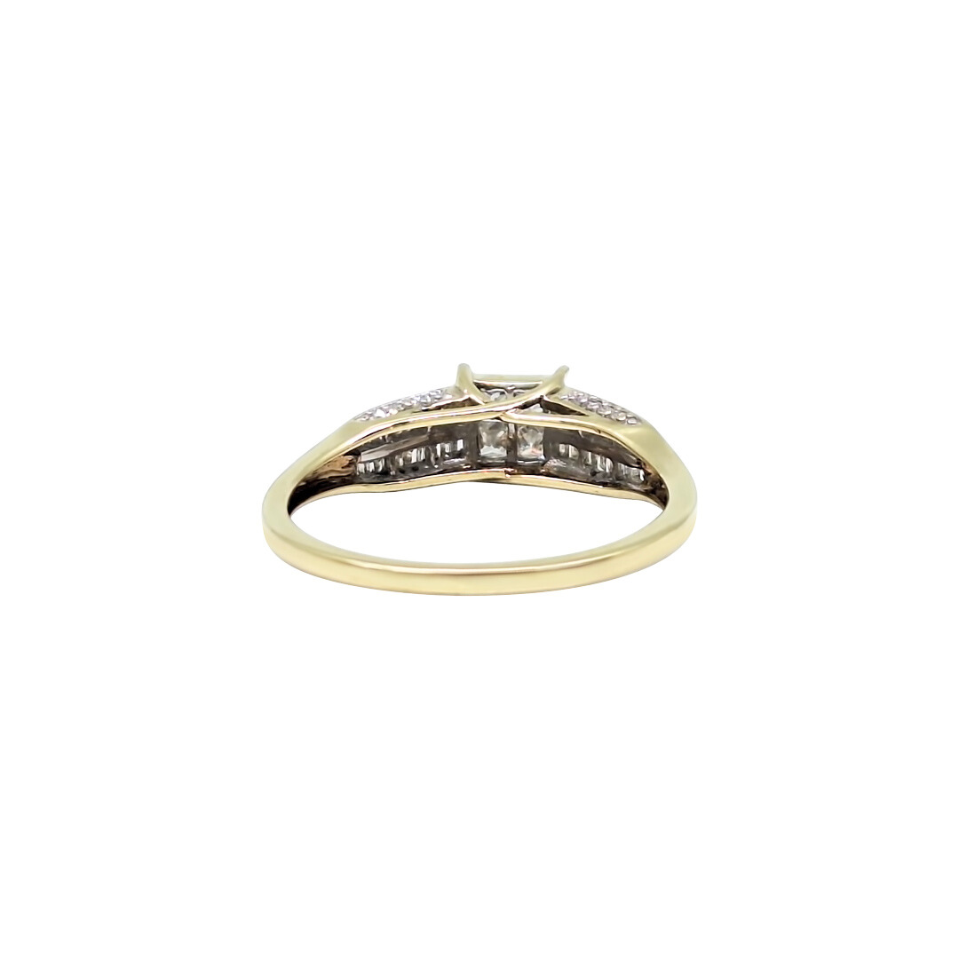 9ct Yellow Gold Diamond Tile Set Ring
