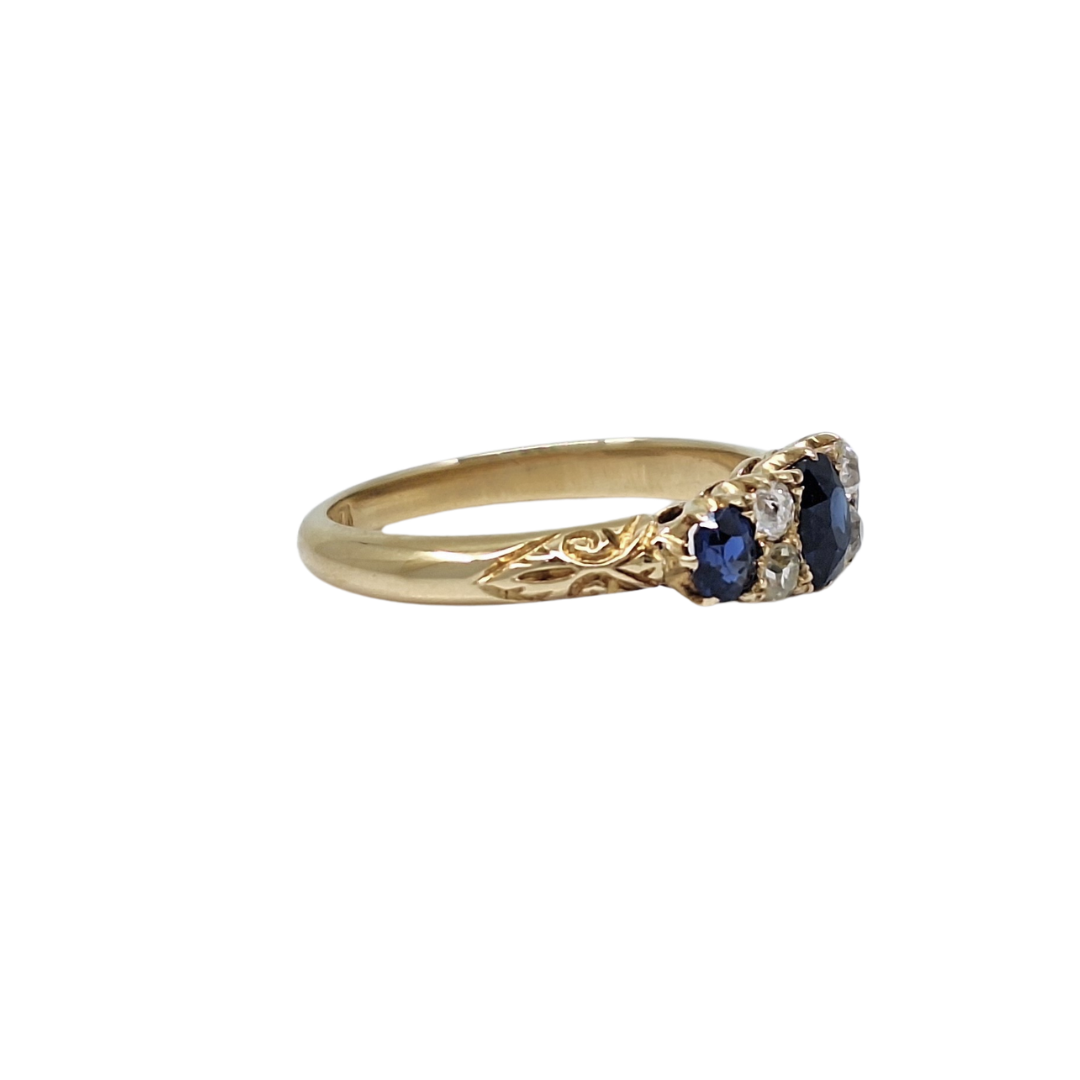18ct Yellow Gold Sapphire & Diamond Ring