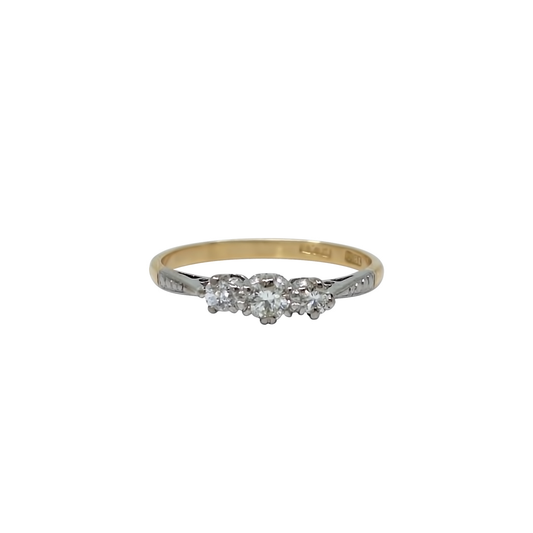 18ct Yellow Gold Diamond Three Sone Ring