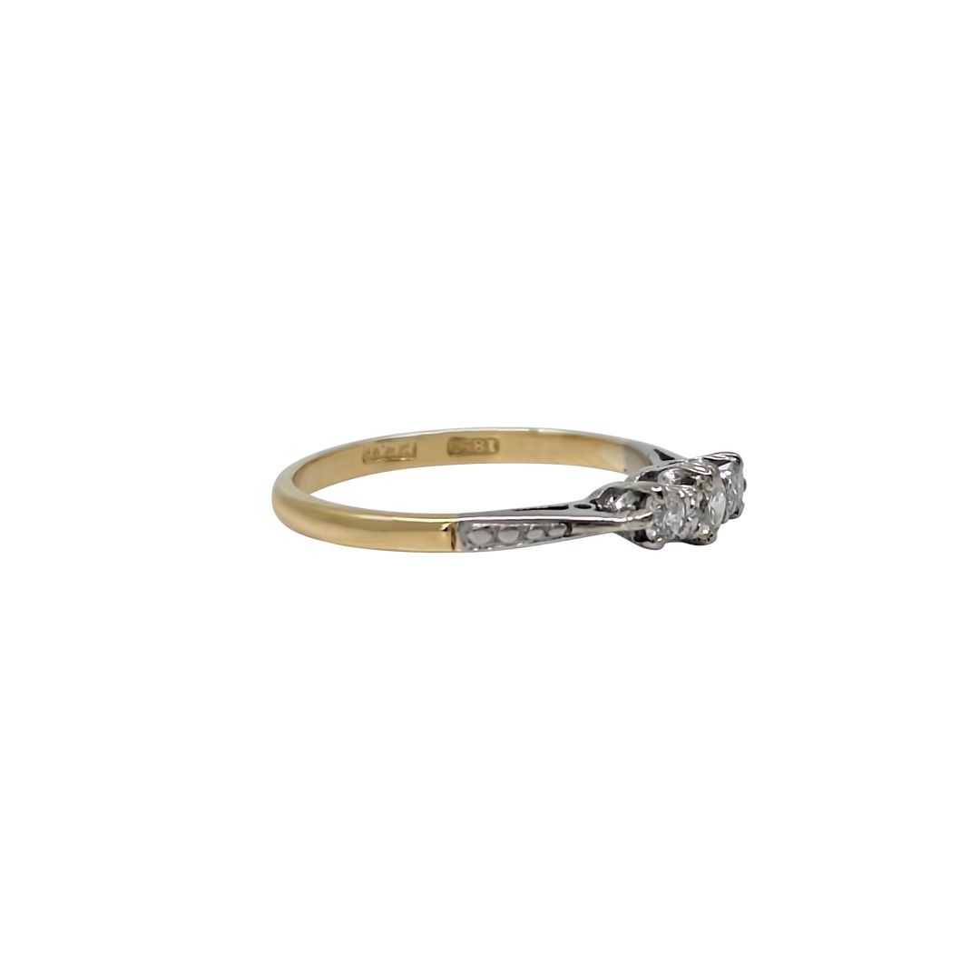 18ct Yellow Gold Diamond Three Sone Ring