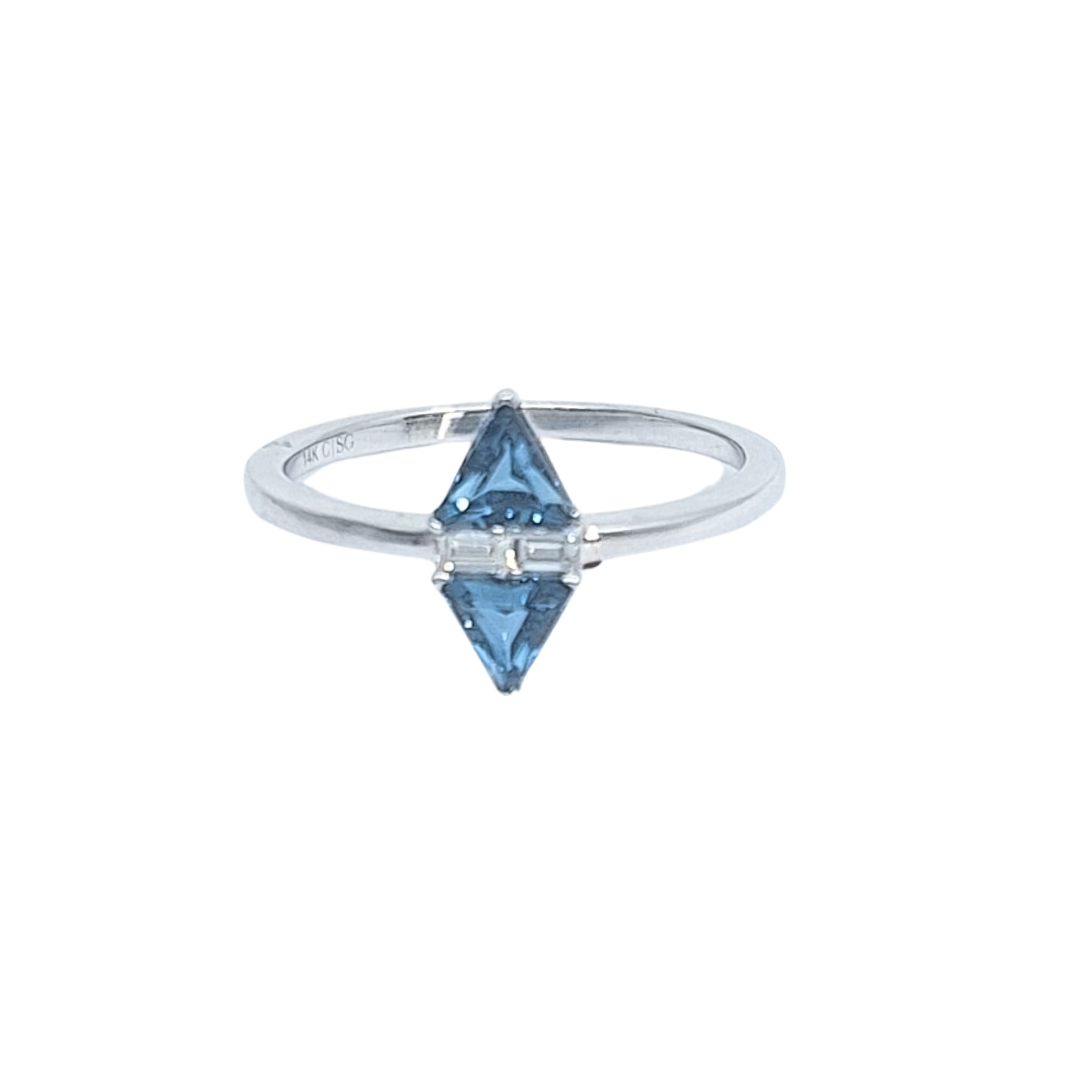 14ct White Gold Blue Topaz and diamond Ring