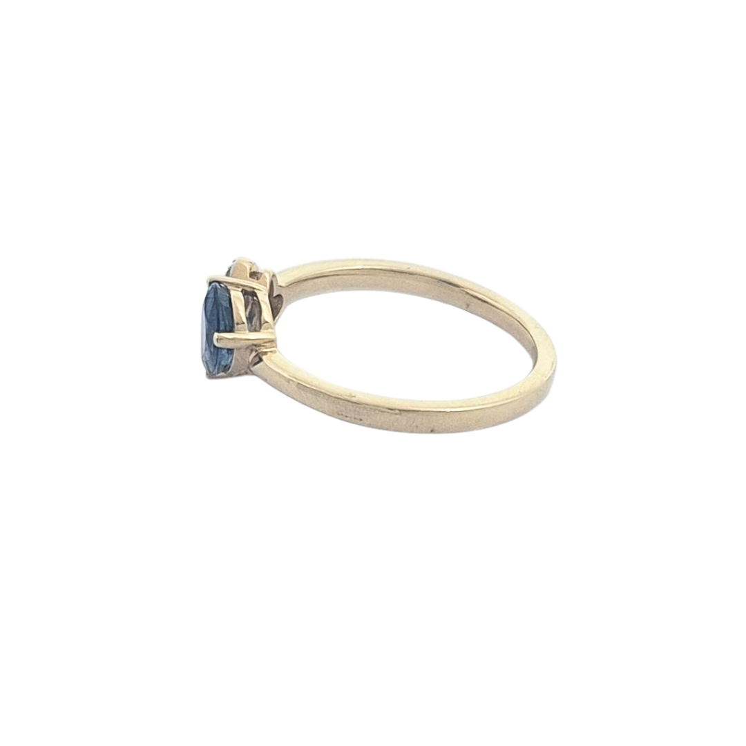 14ct Yellow Gold Sapphire & Diamond Ring