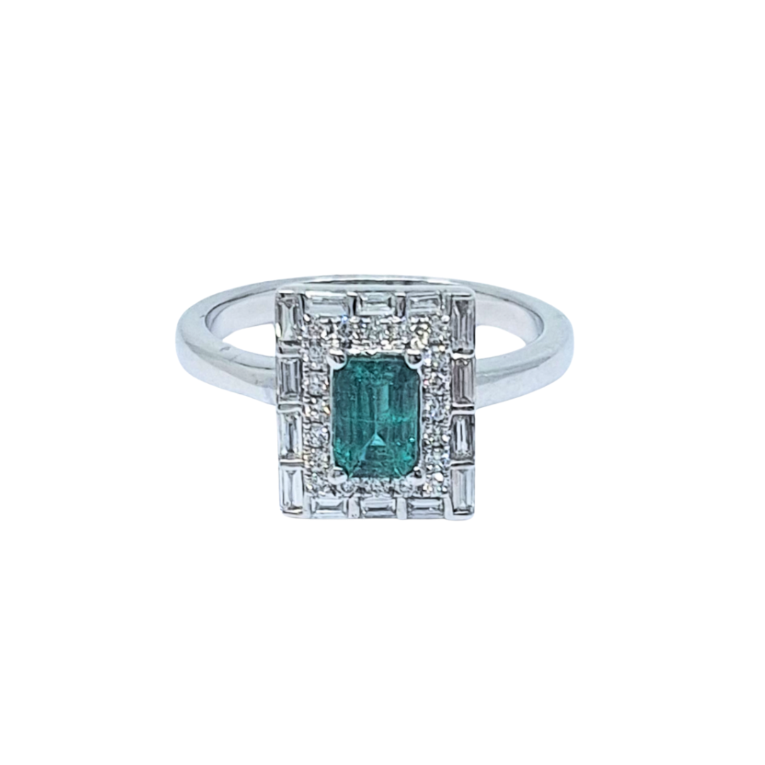 18ct White Gold Emerald & Diamond Cluster Ring