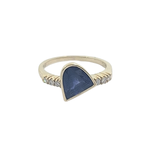 14ct Yellow Gold Sapphire & Diamond Ring