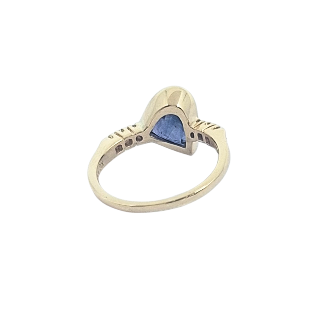 14ct Yellow Gold Sapphire & Diamond Ring