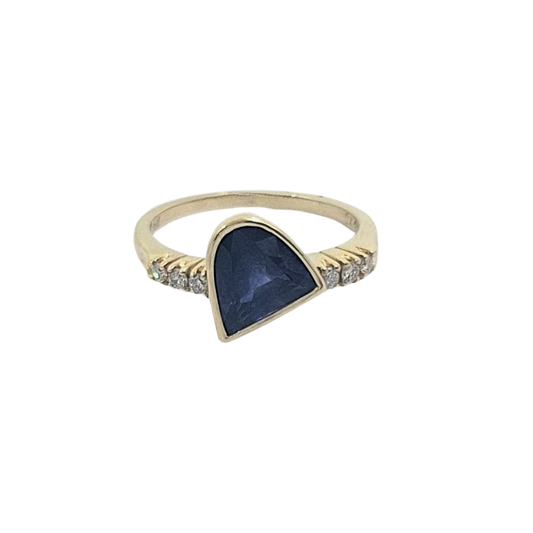 14ct Yellow Gold Sapphire & Diamond Ring