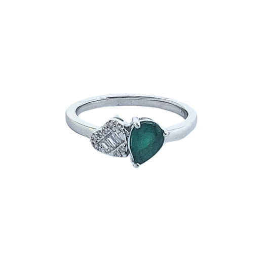 14ct White Gold Emerald & Diamond Ring