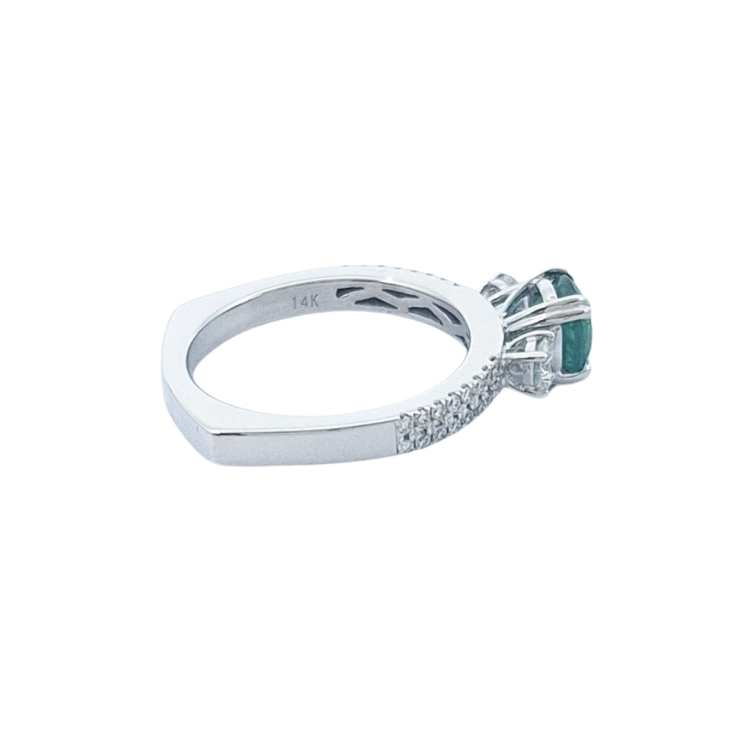 14ct White Gold Emerald & Diamond Ring