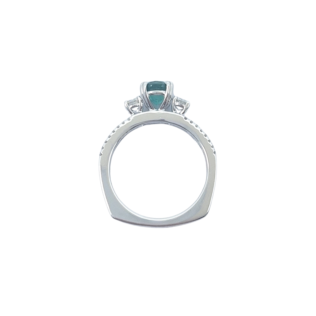 14ct White Gold Emerald & Diamond Ring
