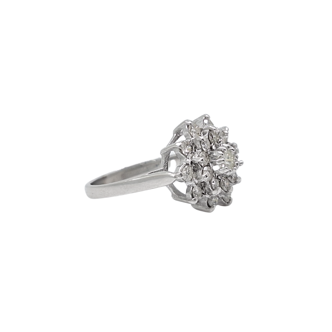 18ct White Gold Diamond Cluster Ring