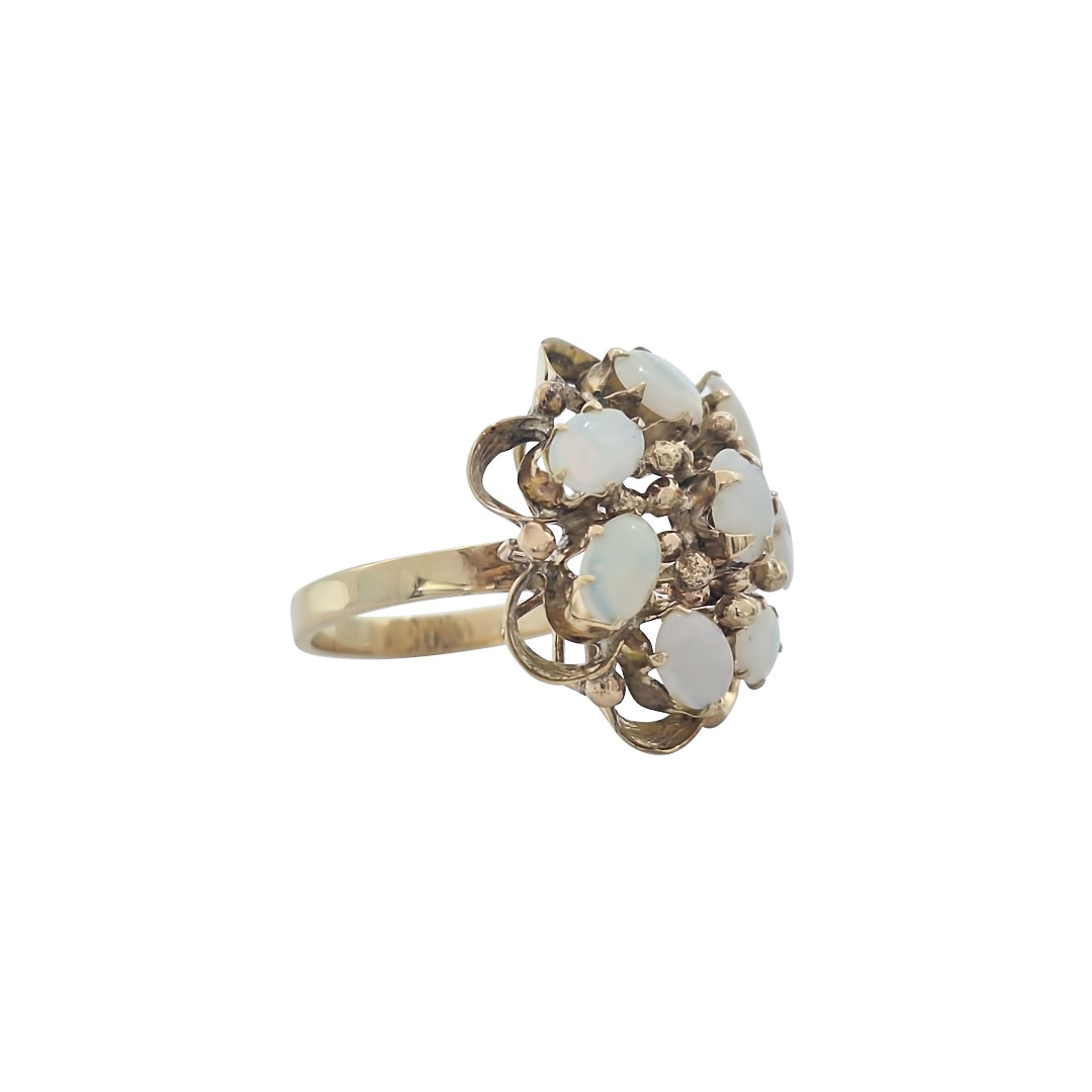 18ct Yellow Gold Opal Ring