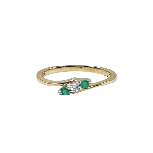 9ct Yellow Gold Emerald & Diamond 3 Stone Ring