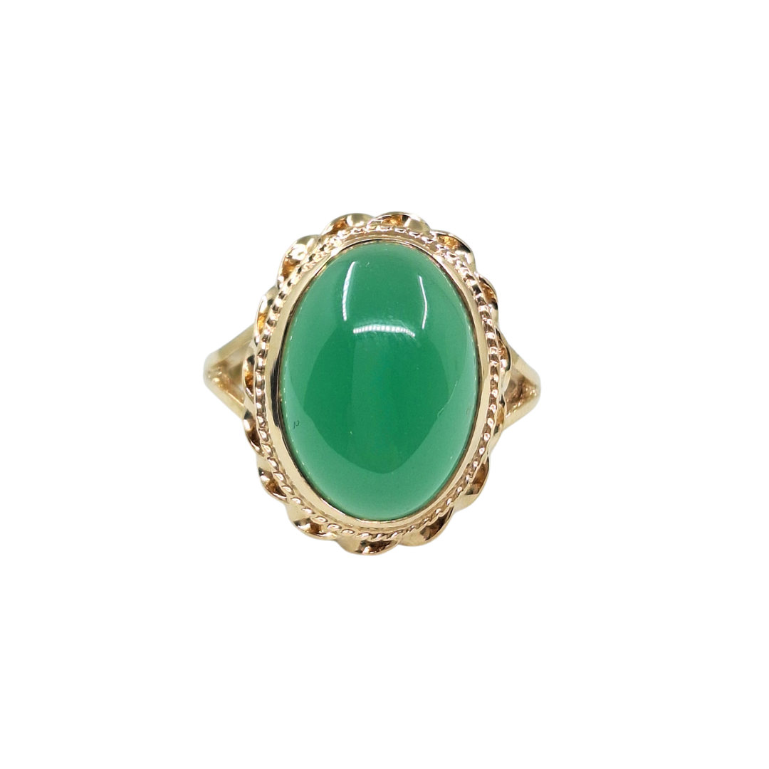 9ct Yellow Gold Agate Solitaire Ring