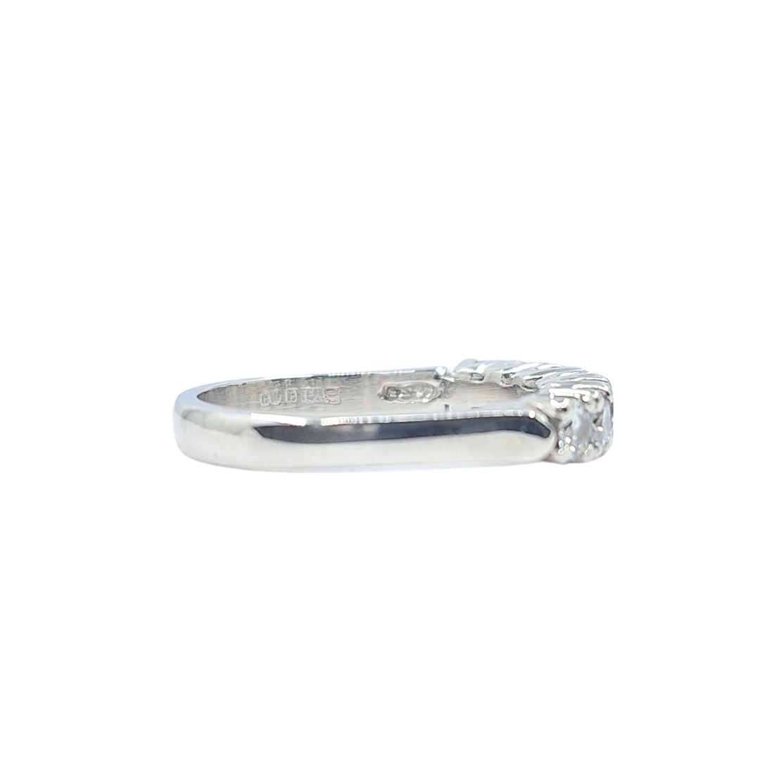 18ct White Gold 7 Stone Diamond Eternity Ring