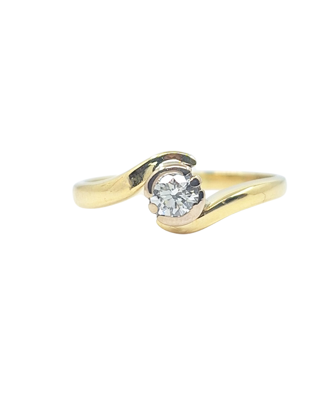 18ct Yellow Gold Diamond solitaire ring