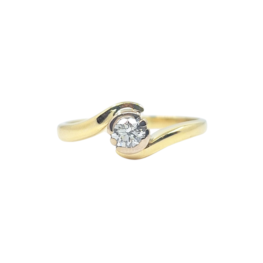 18ct Yellow Gold Diamond solitaire ring
