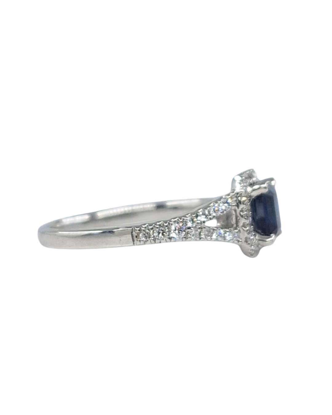18ct White Gold Sapphire & Diamond Ring