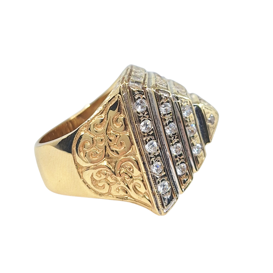 9ct Yellow Gold Cz Pyramid Ring